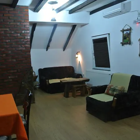 Gospodarstwo wiejskie Mali Raj